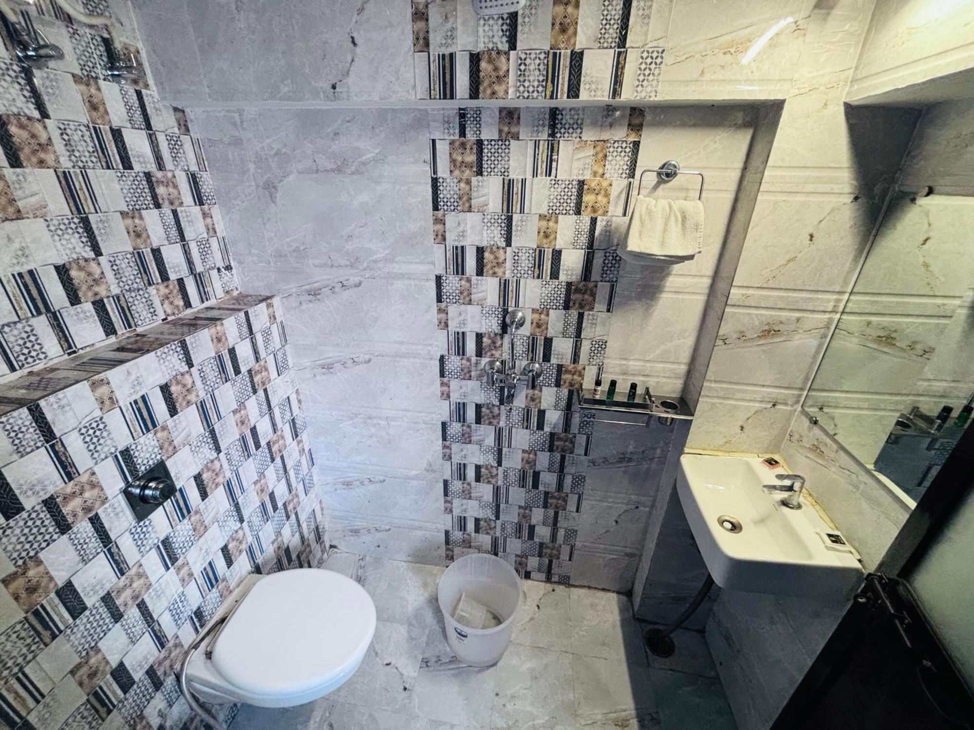 Hotel Ps Residency Varanasi Eksteriør bilde